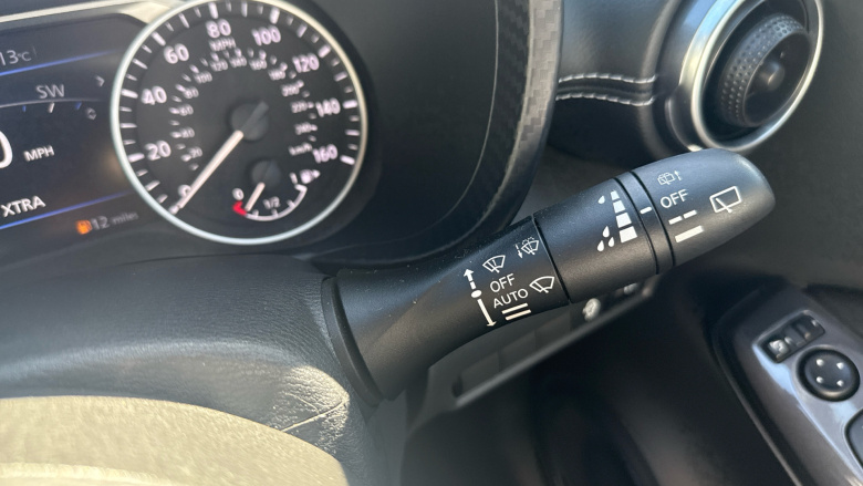Nissan Juke 1.0 DiG-T 114 N-Connecta 5dr Petrol Hatchback